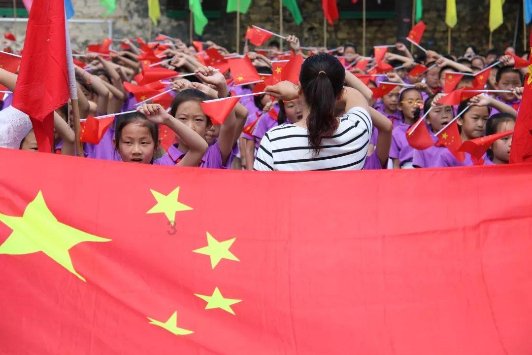东方甄选披露董宇辉收益:与公司长期利益绑定
