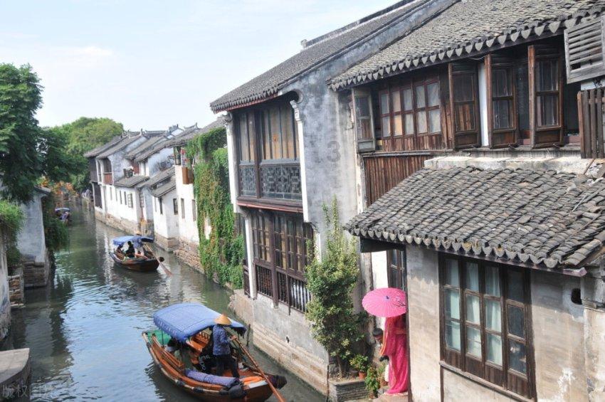 古墓丽影崛起